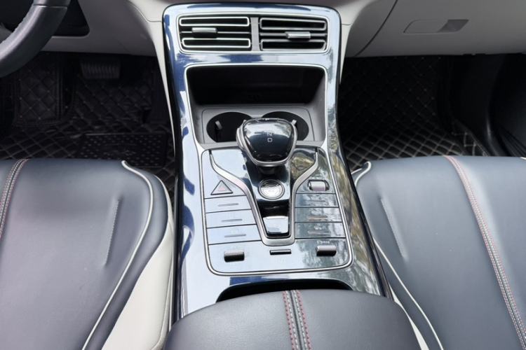Used BYD Qin PLUS 2021 DM-i 55KM Flagship Model Interior 3