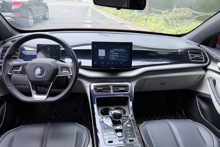 Used BYD Qin PLUS 2021 DM-i 55KM Flagship Model Interior 4