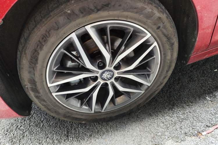 Used BYD Qin PLUS 2021 EV 500KM Luxury Model Left Front Wheel Hub