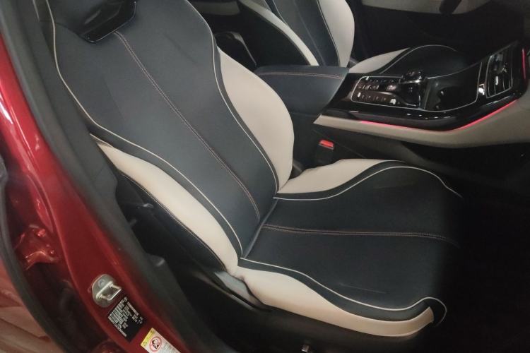 Used BYD Qin PLUS 2021 EV 600KM Flagship Model Right Front Seat