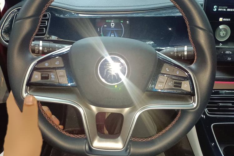 Used BYD Qin PLUS 2021 EV 600KM Flagship Model Steering Wheel