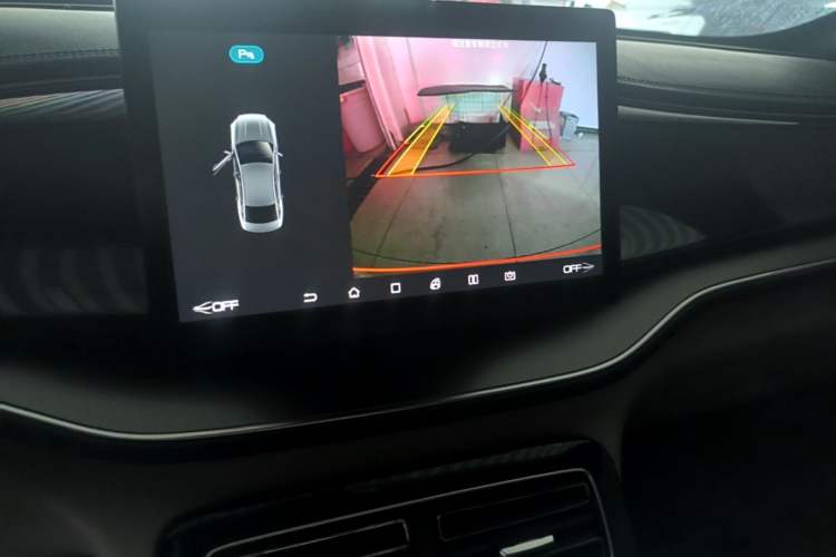 Used BYD Qin PLUS 2021 DM-i 55KM Flagship Model Audio And AC Panel