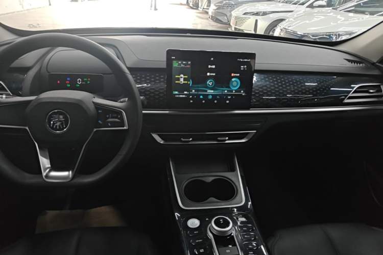 Used BYD Qin PLUS 2021 EV 420KM Commuter Edition Audio And AC Panel