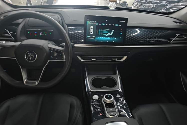 Used BYD Qin PLUS 2021 EV 420KM Commuter Edition Audio And AC Panel