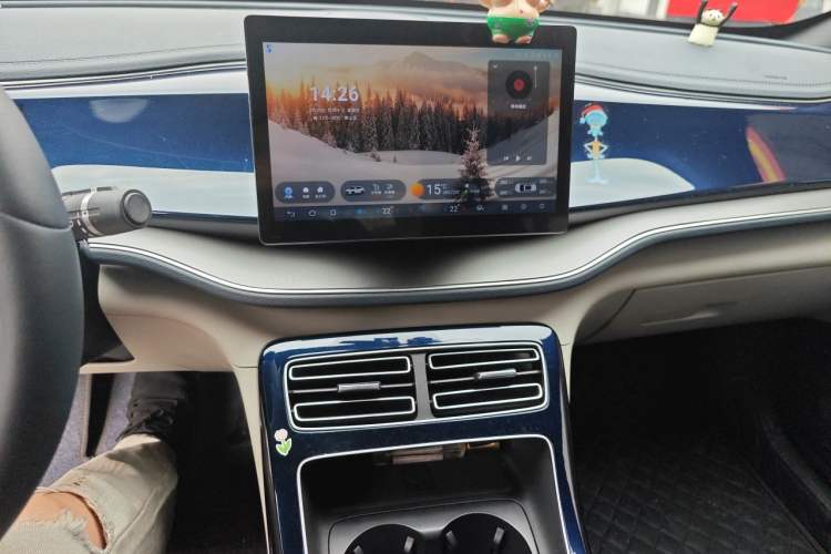 Used BYD Qin PLUS 2021 EV 400KM Luxury Model Audio And AC Panel