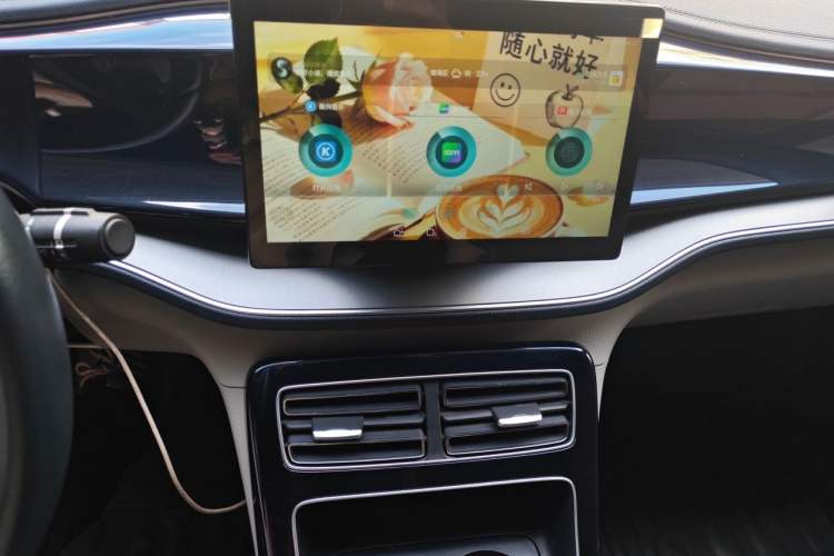 Used BYD Qin PLUS 2021 DM-i 55KM Flagship Model Audio And AC Panel