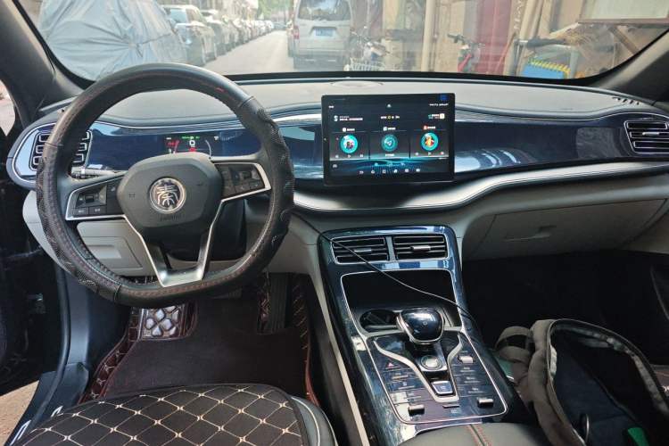 Used BYD Qin PLUS 2021 DM-i 55KM Flagship Model Center Console