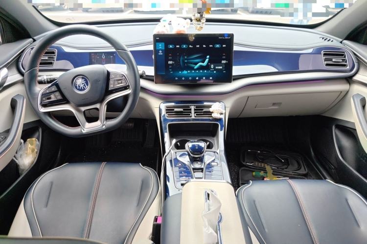 Used BYD Qin PLUS 2021 DM-i 120KM Flagship Model Center Console