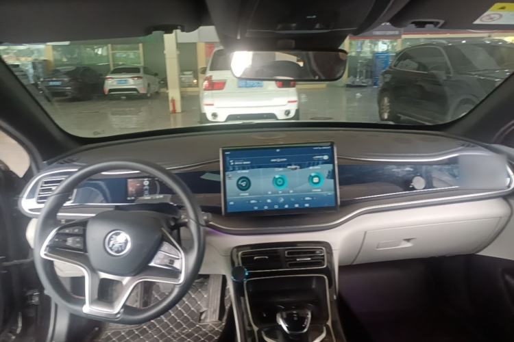 Used BYD Qin PLUS 2021 DM-i 120KM Flagship Model Center Console