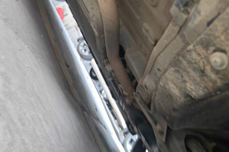 Used BYD Qin PLUS 2021 DM-i 55KM Flagship Model Chassis Front Right