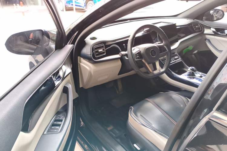 Used BYD Qin PLUS 2021 DM-i 55KM Flagship Model Driver Seat