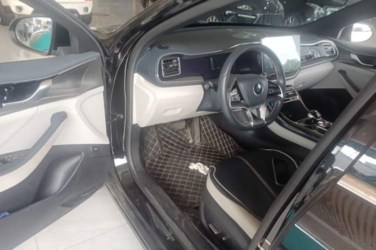 Used BYD Qin PLUS 2021 DM-i 120KM Flagship Model Driver Seat