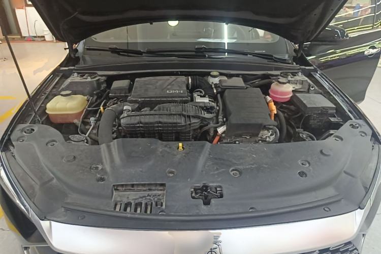 Used BYD Qin PLUS 2021 DM-i 55KM Flagship Model Engine Bay