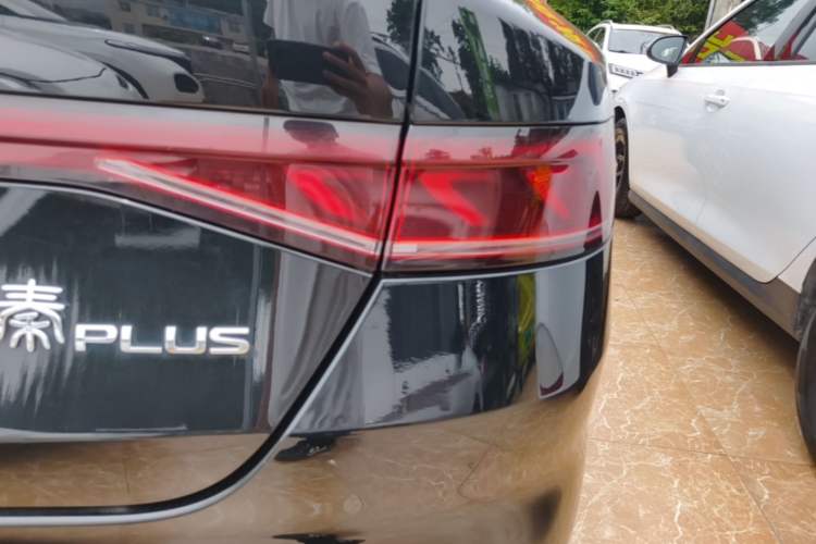 Used BYD Qin PLUS 2021 DM-i 55KM Flagship Model Exterior 3