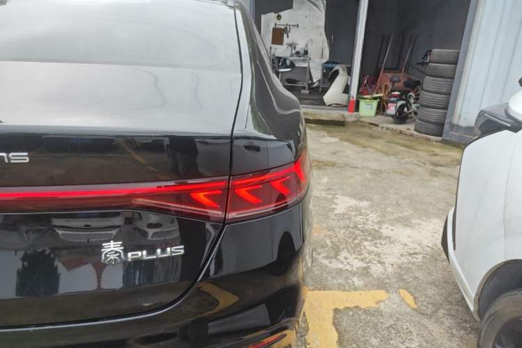 Used BYD Qin PLUS 2021 DM-i 55KM Prestige Model Exterior 3
