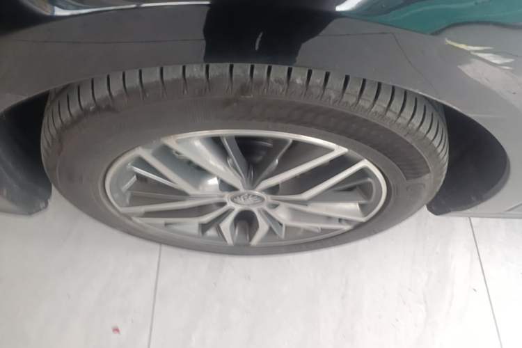 Used BYD Qin PLUS 2021 DM-i 120KM Flagship Model Exterior 4