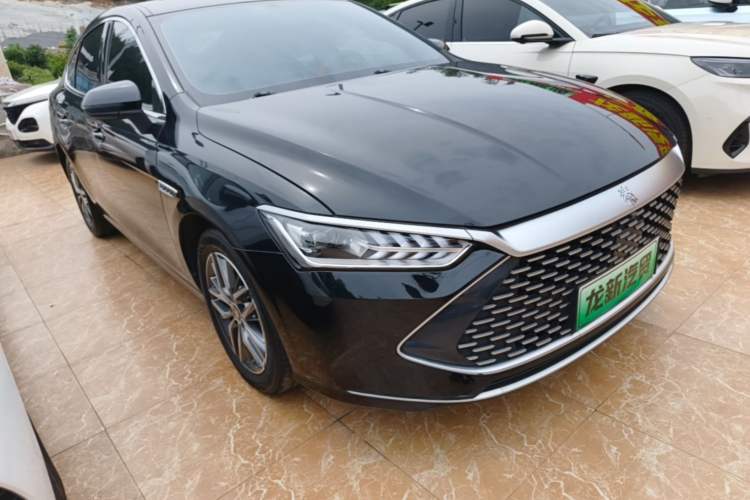 Used BYD Qin PLUS 2021 DM-i 55KM Flagship Model Front Right 45 Deg
