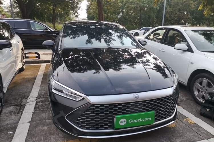Used BYD Qin PLUS 2021 DM-i 55KM Flagship Model Front Right 45 Deg