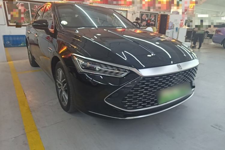 Used BYD Qin PLUS 2021 DM-i 55KM Flagship Model Front Right 45 Deg