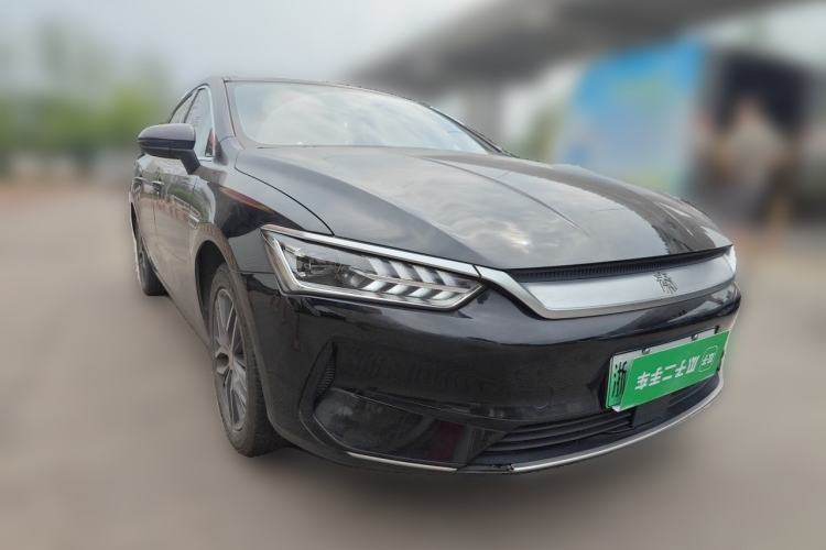 Used BYD Qin PLUS 2021 EV 400KM Luxury Model Front Right 45 Deg