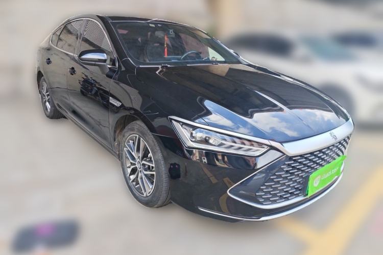 Used BYD Qin PLUS 2021 DM-i 55KM Flagship Model Front Right 45 Deg
