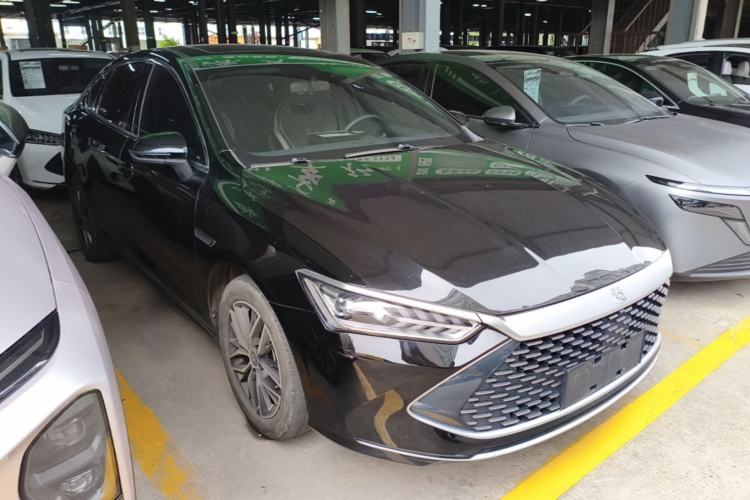 Used BYD Qin PLUS 2021 DM-i 55KM Flagship Model Front Right 45 Deg