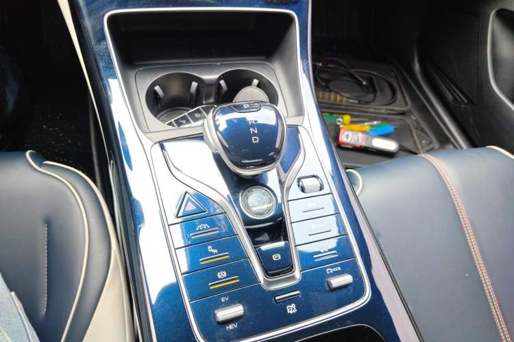 Used BYD Qin PLUS 2021 DM-i 120KM Flagship Model Gear Lever