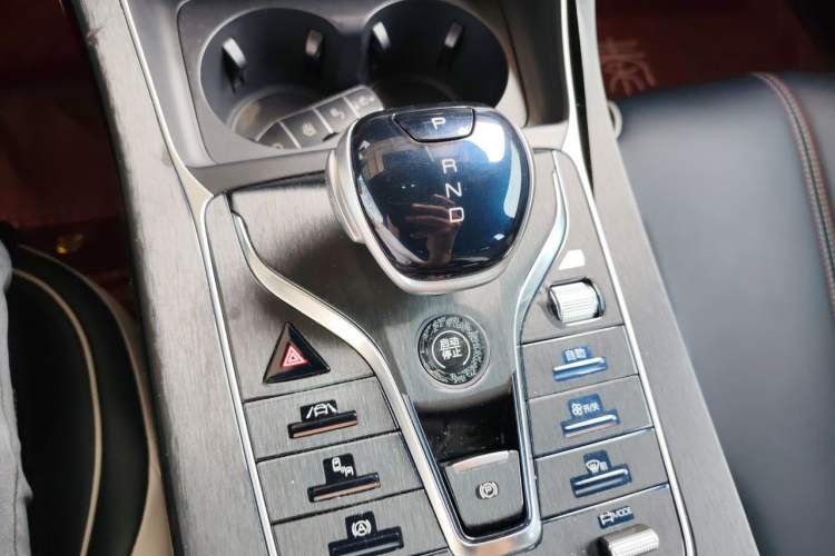 Used BYD Qin PLUS 2021 DM-i 120KM Flagship Model Gear Lever