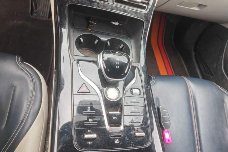 Used BYD Qin PLUS 2021 DM-i 55KM Prestige Model Gear Lever