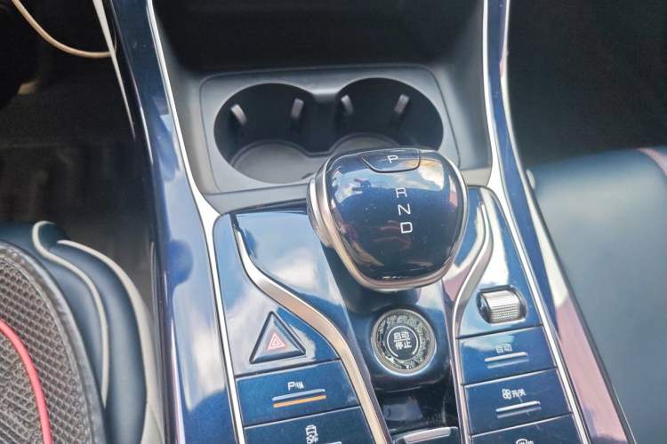 Used BYD Qin PLUS 2021 DM-i 55KM Flagship Model Gear Lever