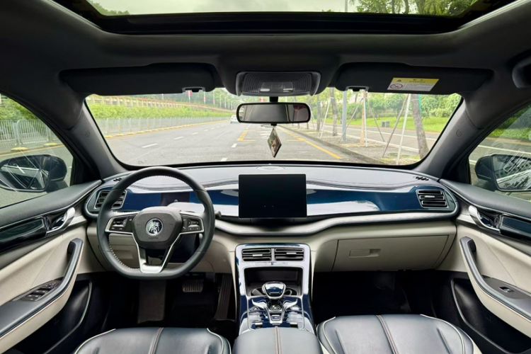 Used BYD Qin PLUS 2021 DM-i 55KM Flagship Model Interior 3