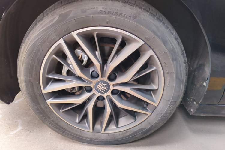 Used BYD Qin PLUS 2021 DM-i 55KM Flagship Model Left Front Wheel Hub