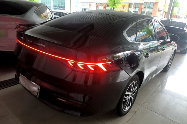 Used BYD Qin PLUS 2021 DM-i 55KM Flagship Model Rear Right 45 Deg