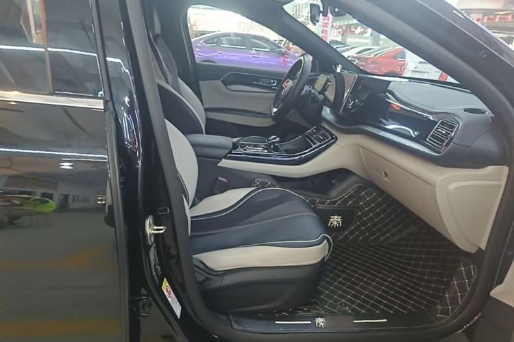 Used BYD Qin PLUS 2021 DM-i 55KM Flagship Model Right Front Seat