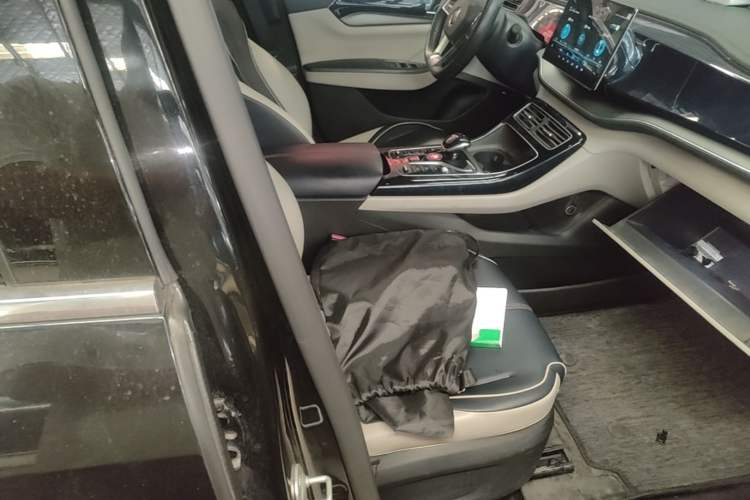 Used BYD Qin PLUS 2021 DM-i 55KM Flagship Model Right Front Seat