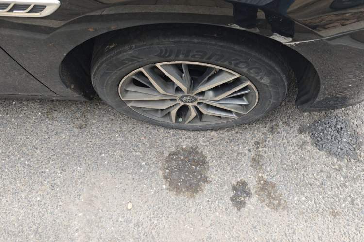 Used BYD Qin PLUS 2021 DM-i 120KM Prestige Model Right Front Wheel Hub