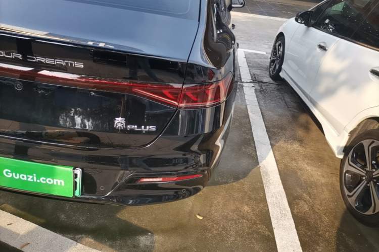 Used BYD Qin PLUS 2021 DM-i 55KM Flagship Model Right Rear Taillight