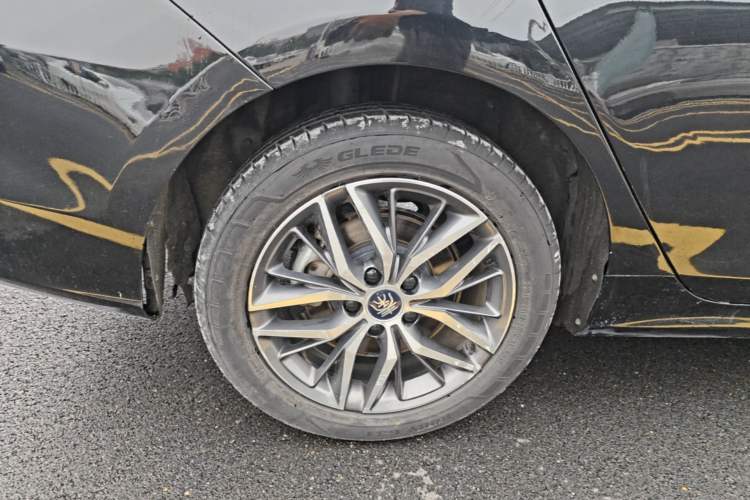 Used BYD Qin PLUS 2021 DM-i 55KM Flagship Model Right Rear Wheel Hub