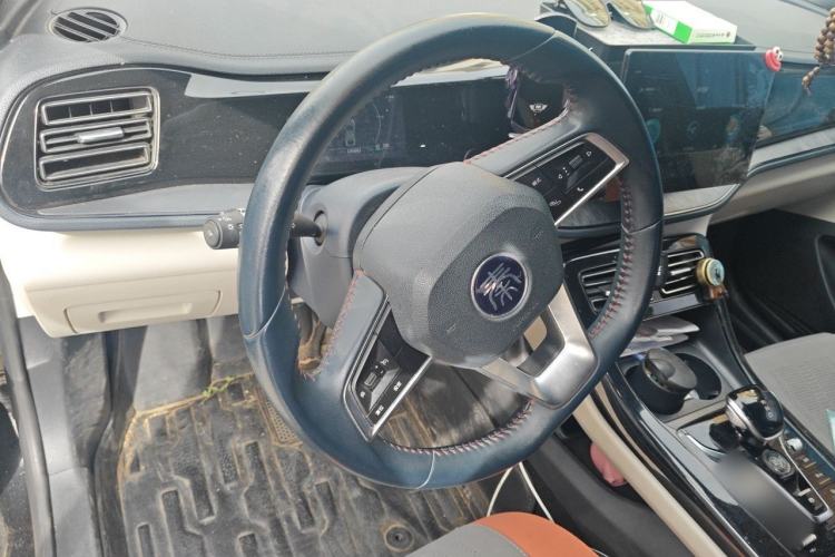 Used BYD Qin PLUS 2021 DM-i 55KM Prestige Model Steering Wheel