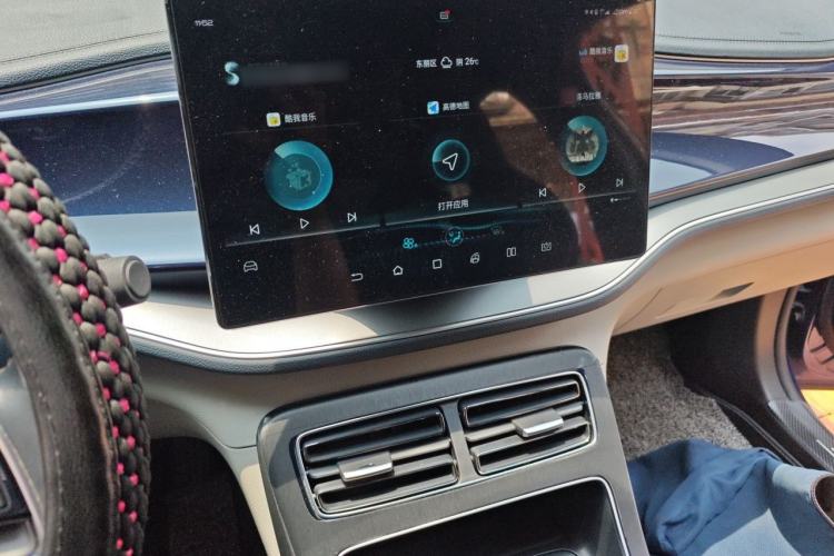 Used BYD Qin PLUS 2021 DM-i 120KM Flagship Model Audio And AC Panel