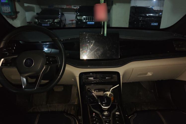 Used BYD Qin PLUS 2021 DM-i 55KM Prestige Model Center Console
