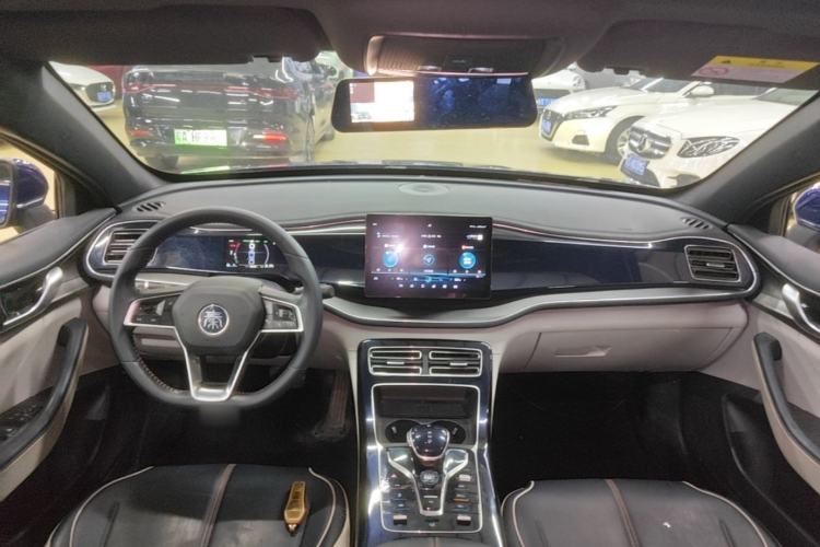 Used BYD Qin PLUS 2021 DM-i 55KM Flagship Model Center Console