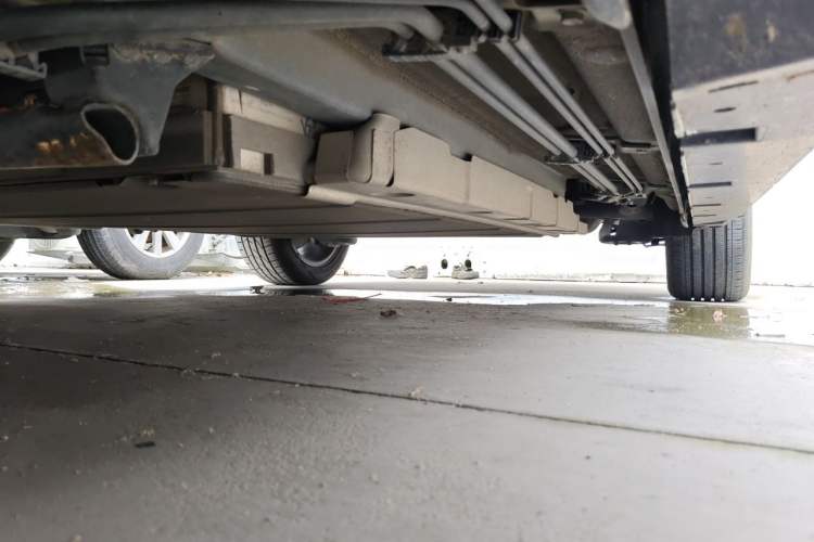 Used BYD Qin PLUS 2021 DM-i 120KM Prestige Model Chassis Front Left