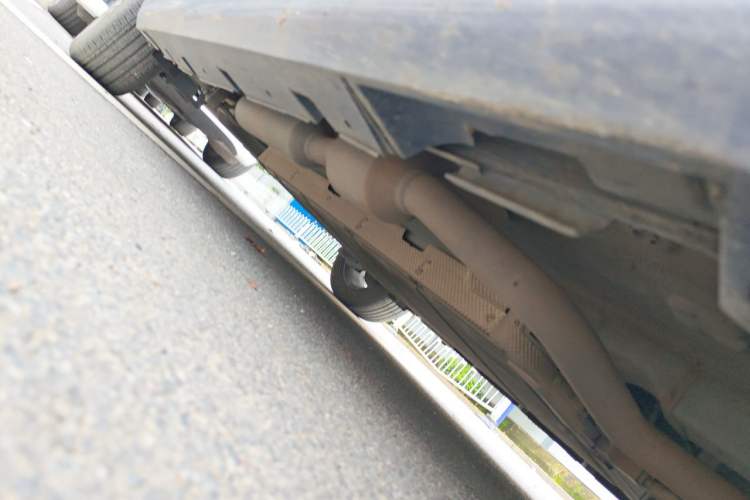 Used BYD Qin PLUS 2021 DM-i 55KM Flagship Model Chassis Front Right