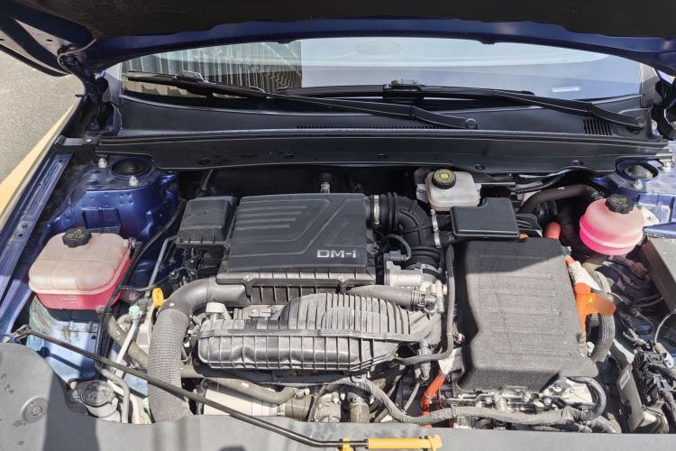 Used BYD Qin PLUS 2021 DM-i 120KM Flagship Model Engine Bay