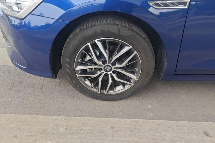 Used BYD Qin PLUS 2021 DM-i 120KM Flagship Model Exterior 4