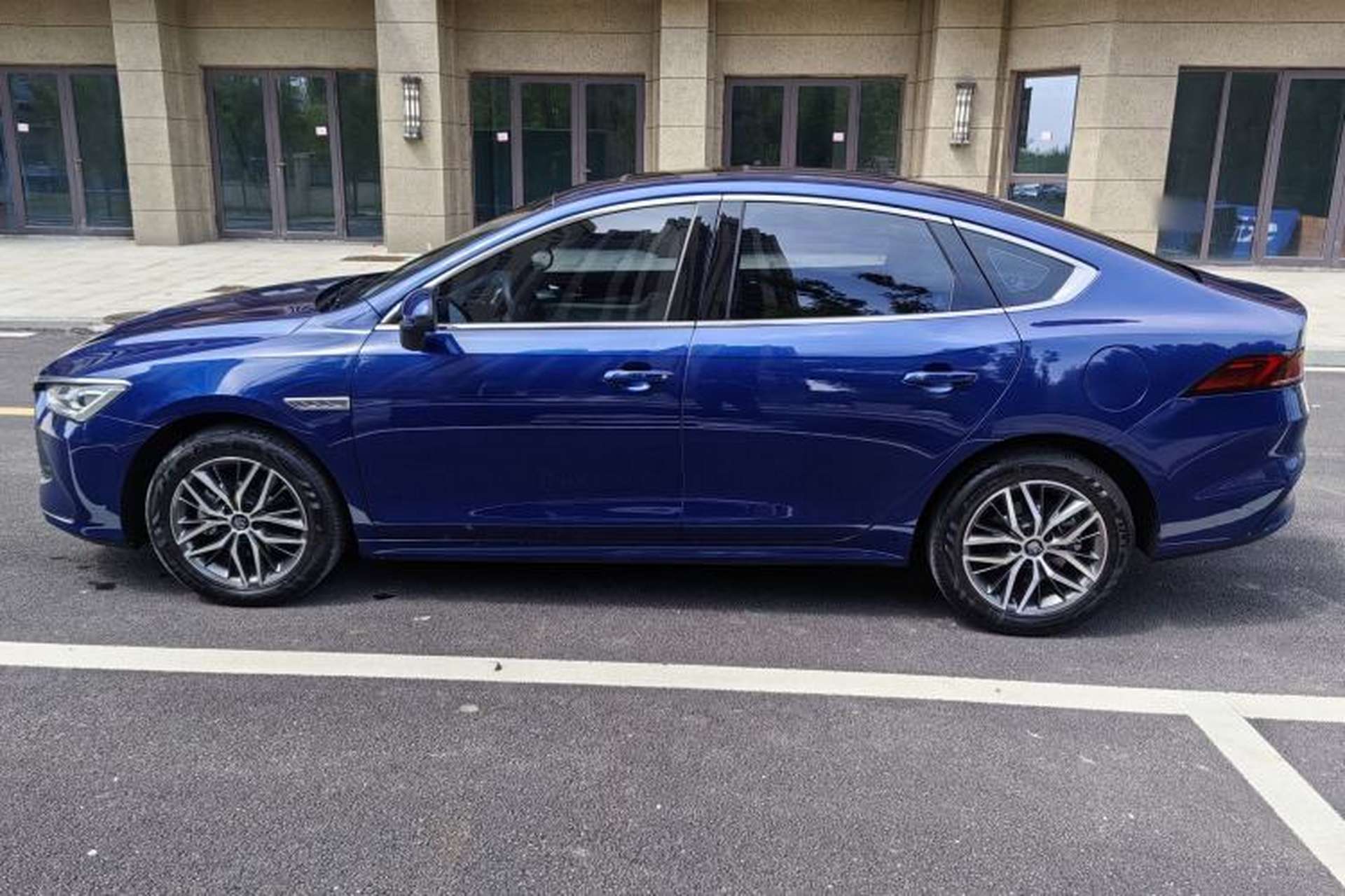 Used BYD Qin PLUS 2021 DM-i 120KM Flagship Model Exterior 8