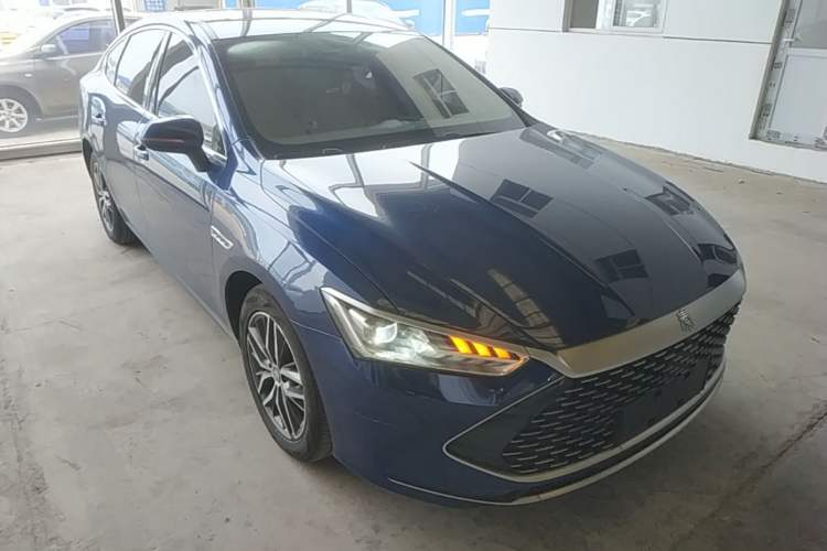 Used BYD Qin PLUS 2021 DM-i 55KM Flagship Model Front Right 45 Deg