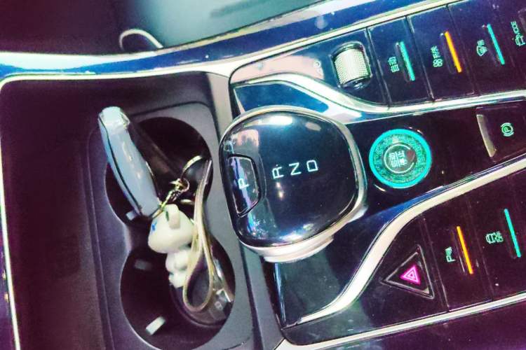 Used BYD Qin PLUS 2021 DM-i 55KM Flagship Model Gear Lever