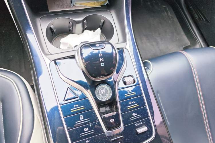 Used BYD Qin PLUS 2021 DM-i 55KM Flagship Model Gear Lever